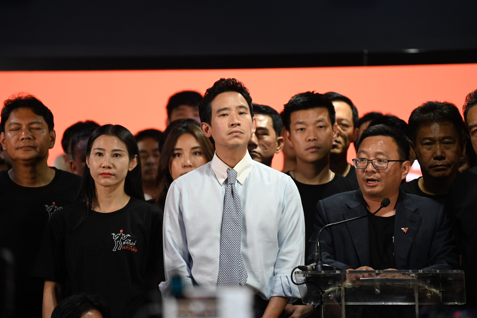 ศาลฎีการับคำร้องคดีจริยธรรม ม.112 แต่ปล่อย ‘10 ส.ส.ก้าวไกล’ ทำหน้าที่ต่อ-รอวินิจฉัยชี้ขาด