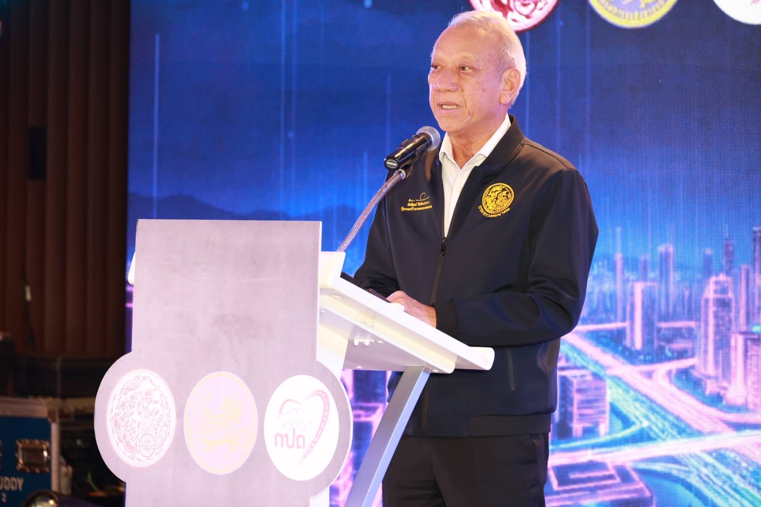 “พิพัฒน์” เปิดวิสัยทัศน์ พลิกโฉมขนส่งไทย ประกาศข่าวดี “รถเมล์ร้อนจะหายไป”