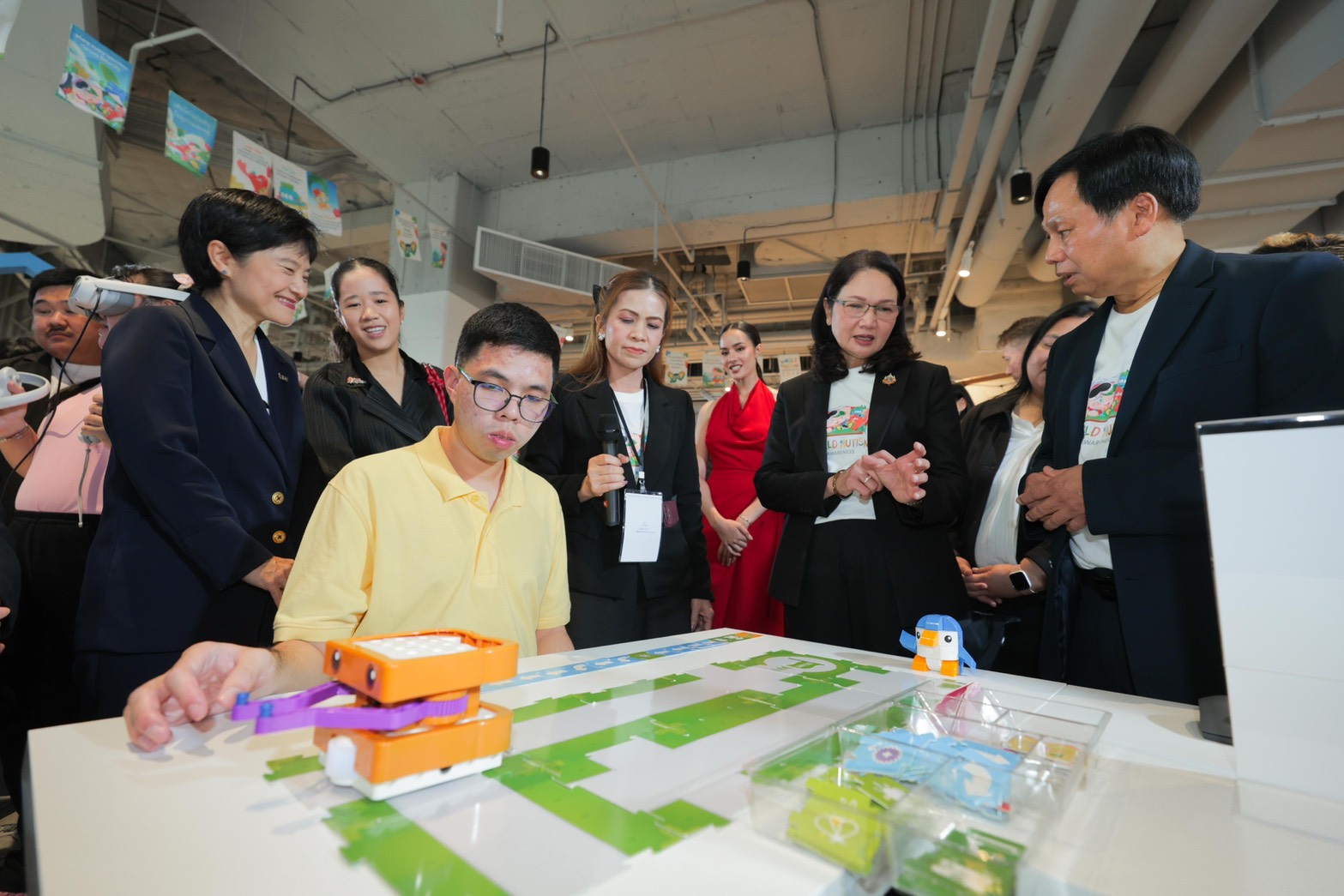 3 ภาคีร่วมรณรงค์วันออทิสติกโลก ชูเทคโนโลยี AI-VR พัฒนาศักยภาพ