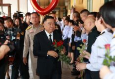 'บิ๊กเล็ก' อำลาตำแหน่ง รมว.กลาโหม เชื่อมือ 'บิ๊กดุลย์' ทำงานได้