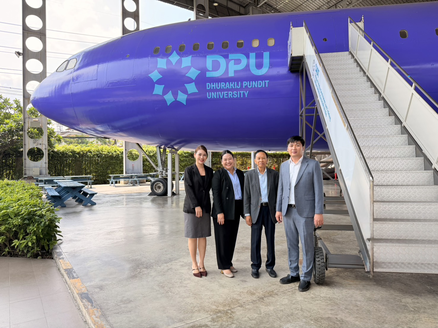 การบิน DPU ย้ำมาตรฐานสากล IATA–DCAL สปป.ลาว ต่ออายุรับรอง ส่งบุคลากรการบินเข้าฝึกต่อเนื่อง