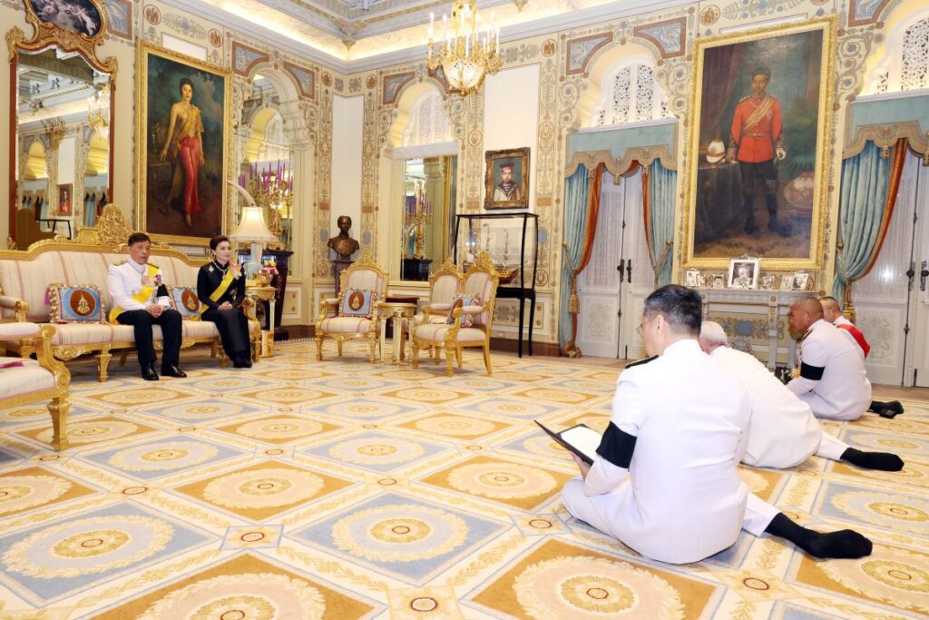 องคมนตรี ถวายสัตย์ปฏิญาณ