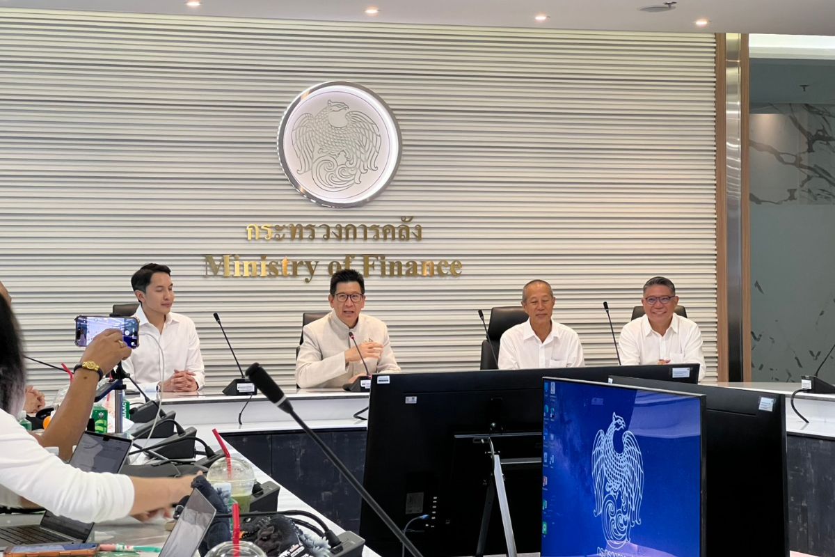 เอกนิติ ปักธงออก พ.ร.ก.กู้เงิน 5 แสนล้าน พ.ค.นี้-คนละครึ่งเริ่ม มิ.ย.