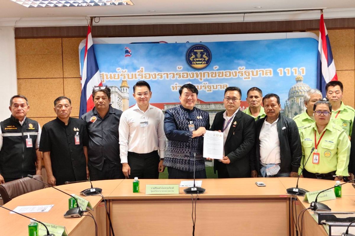 กลุ่มรถรับจ้างสาธารณะ จี้ นายกฯ คุมแอปฯ-แก้กฎหมายช่วยสู้วิกฤตน้ำมันแพง