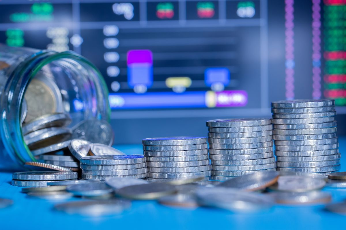 ค่าเงินบาทวันนี้ (30 เม.ย.) เปิดตลาดอ่อนค่าลงเล็กน้อย 32.76 บาท บทวิเคราะห์ล่าสุด