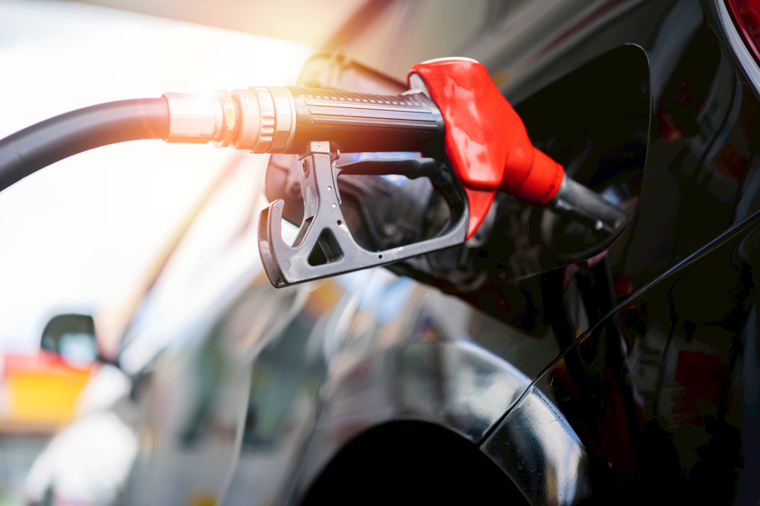 ราคาน้ำมันวันนี้ (17 เม.ย. 69) เช็กราคาล่าสุด กองทุนน้ำมันติดลบพุ่ง 6 หมื่นล้าน