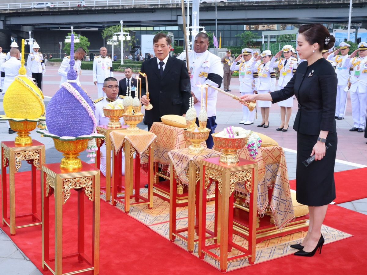 ในหลวง-พระราชินี เสด็จฯสวนลุมพืนี เฉลิมพระเกียรติ ร.6