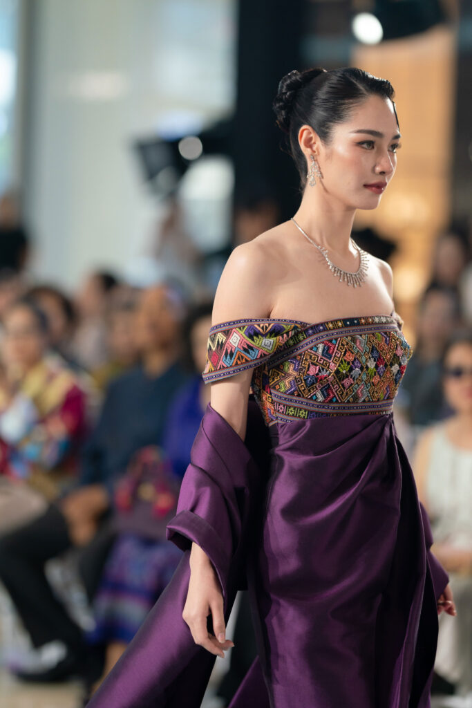เซ็นทรัลเอ็มบาสซี