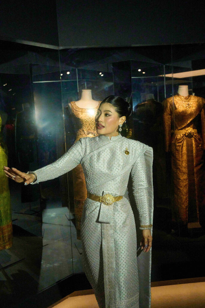 ราชพัสตรา