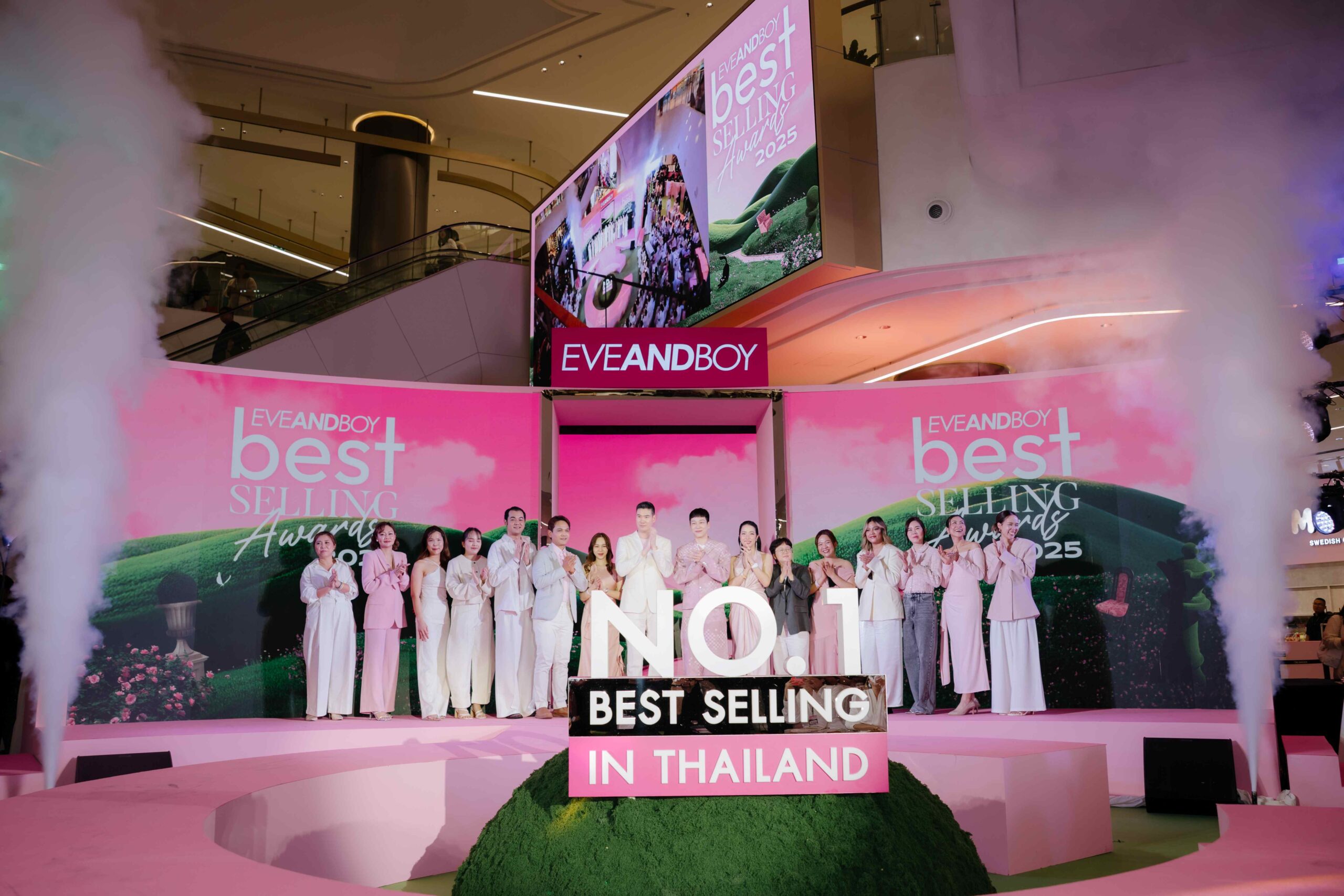 อีฟแอนด์บอยประกาศรางวัล ‘BEST SELLING AWARDS 2025’ 148 ไอเท็มยอดขายสูงสุดแห่งปี