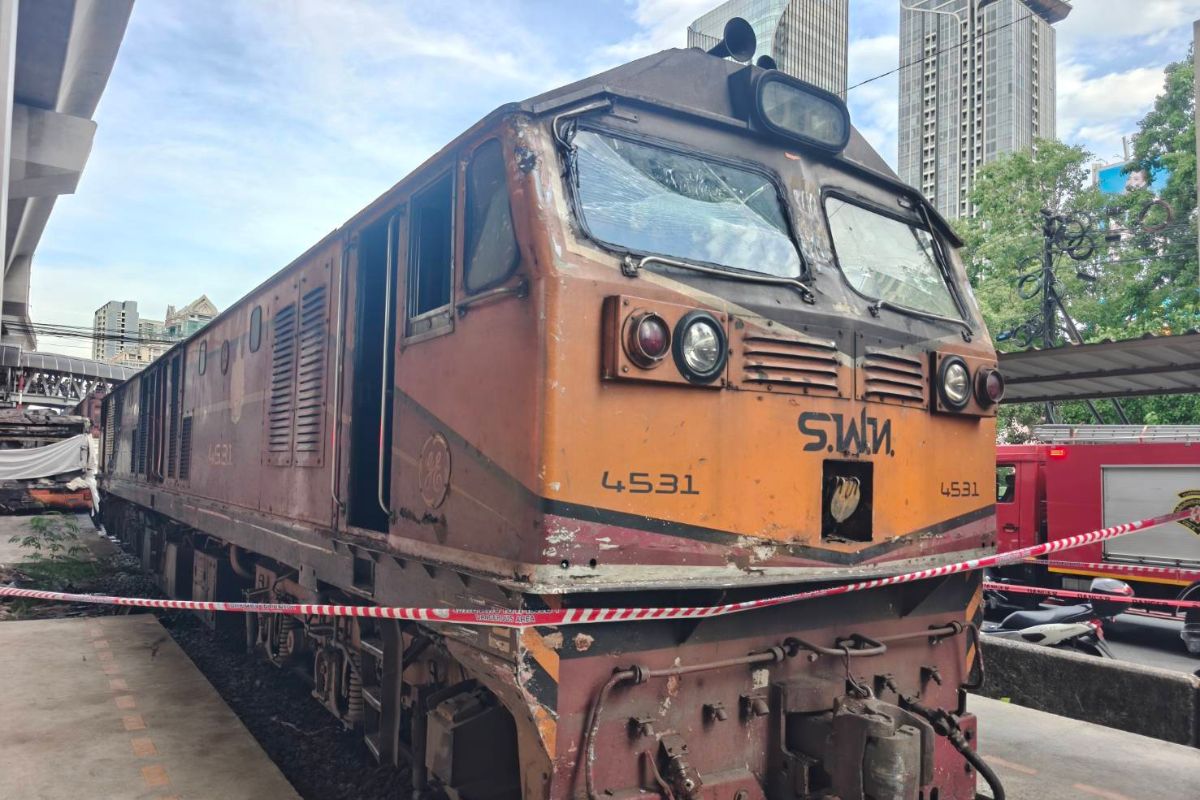 เปิดผลกล่องดำ รถไฟชนรถเมล์ พนักงานขับเบรกกระชั้นชิด 100 เมตร หยุดไม่ทัน