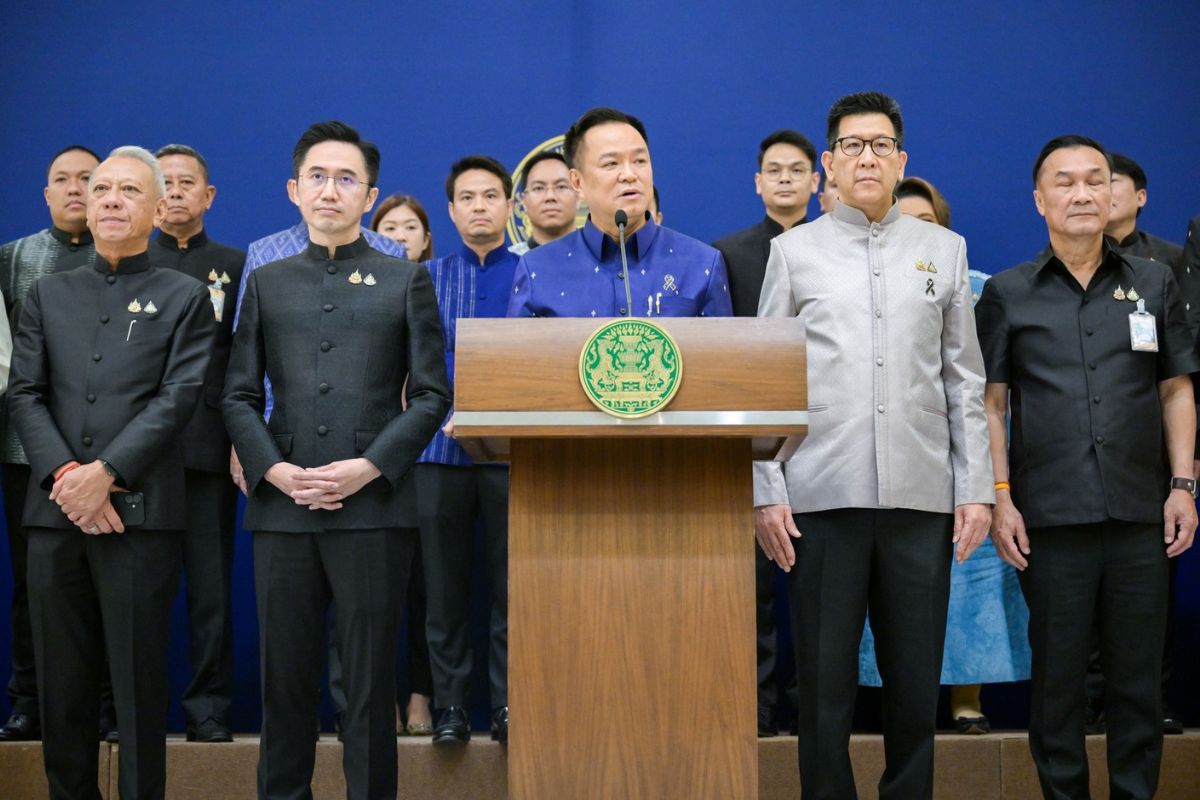 จับตา! รัฐบาลส่งคำชี้แจงศาลรัฐธรรมนูญ ปมออก พ.ร.ก.กู้เงิน 4 แสนล้านพรุ่งนี้