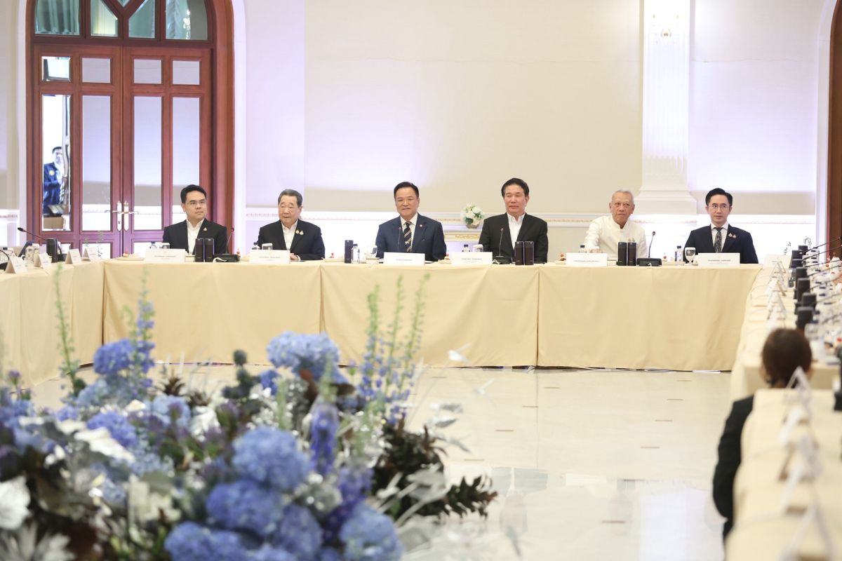 อนุทิน เปิดทำเนียบ-คุย ‘เจ้าสัว-CEO’ ลั่นพร้อมเดินคู่เสริมความแข็งแกร่งเศรษฐกิจ