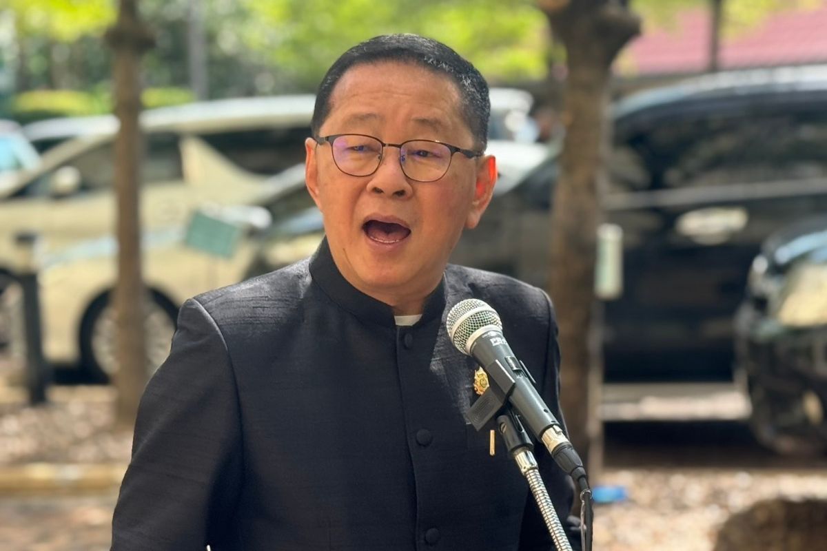 ประเสริฐ สั่ง ศธ. ออกมาตรการช่วยเหลือผู้ปกครอง ลดค่าใช้จ่ายช่วงเปิดเทอม