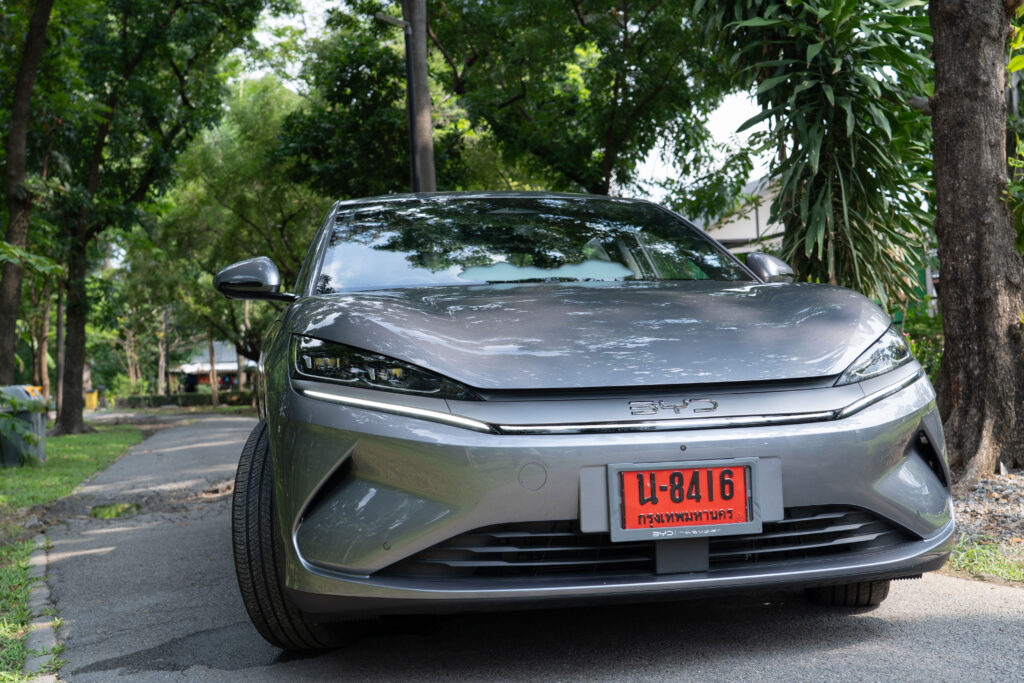 BYD SEAL 6