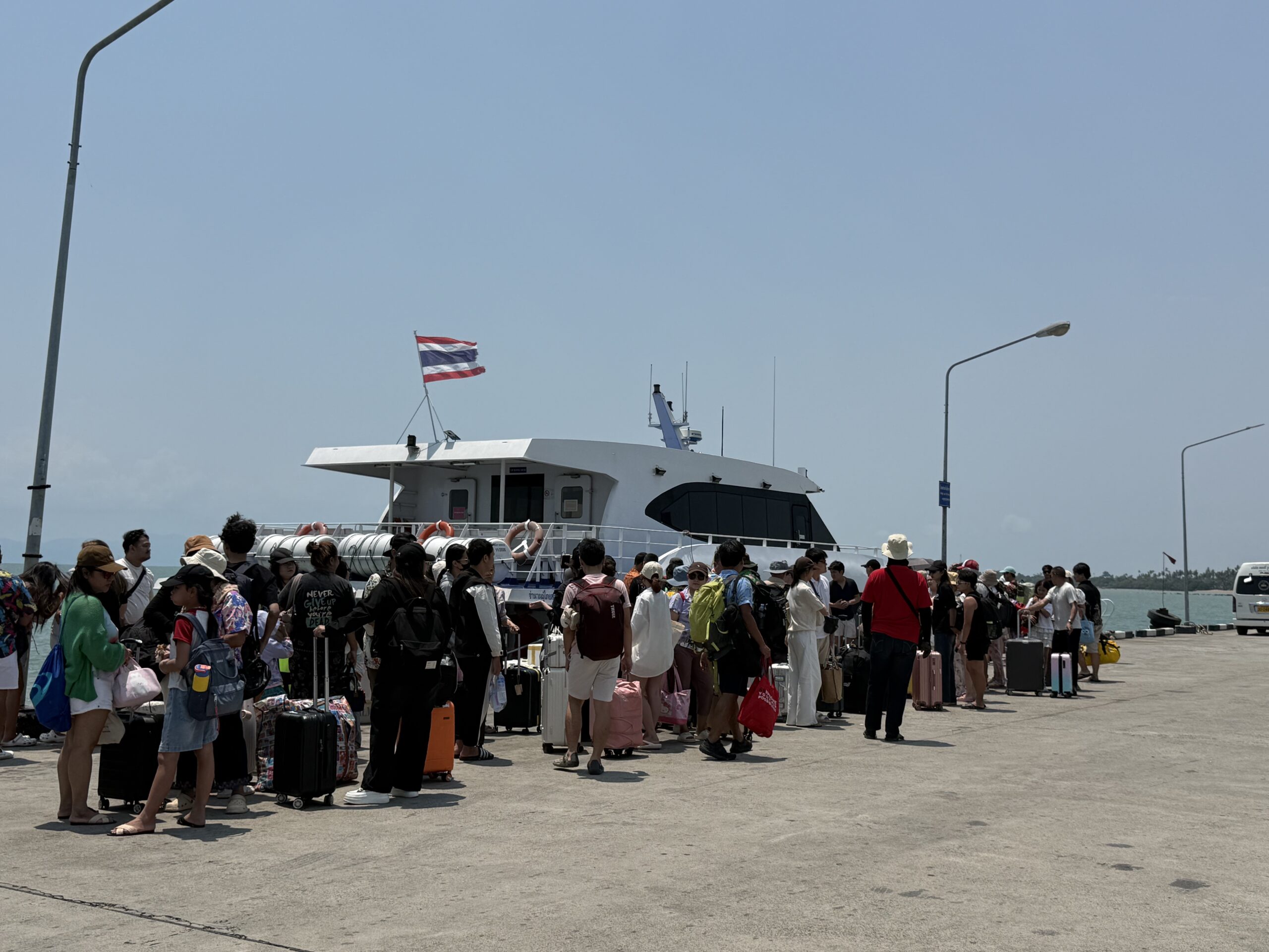 ปิดฉากวันหยุดแรงงาน ‘เกาะช้าง-กูด-หมาก’ คึกคัก เงินสะพัด 300 ล.