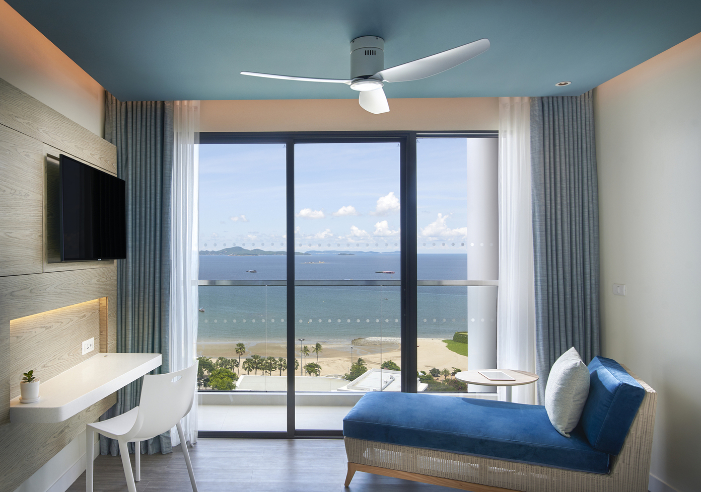 OZO North Pattaya_Deluxe Ocean View King 4