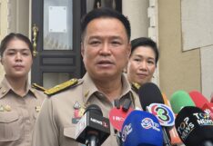 นายกฯ แจง 9 องคมนตรีร่วมประชุม ปภ. เรื่องปกติทำมาเป็น 10 ปีแล้ว นายกฯ แจง องคมนตรี ร่วมประชุม ปภ. เรื่องปกติทำมาเป็น 10 ปีแล้ว