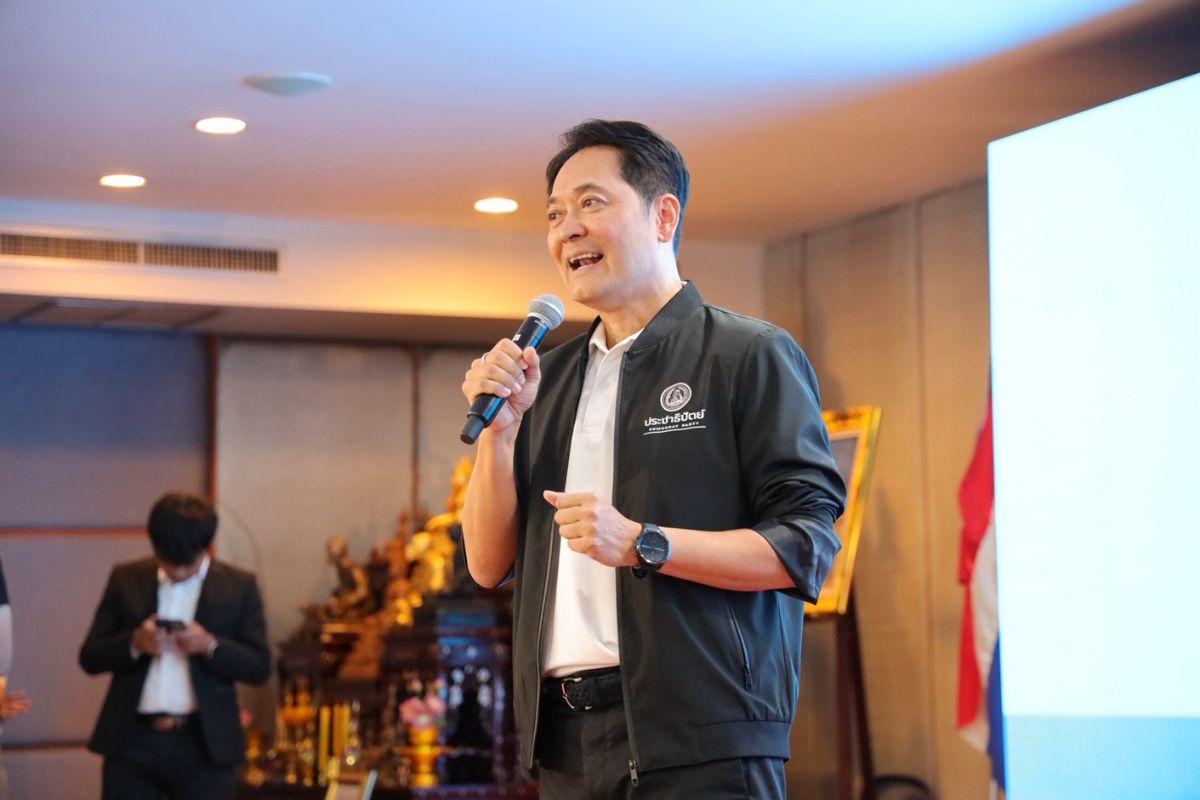 ปชป. เปิดตัว ‘อนุชา บูรพชัยศรี’ ชิงผู้ว่าฯ กทม. ลั่นไม่ยอมแพ้แม้ผลโพลเป็นรอง ‘ชัชชาติ’