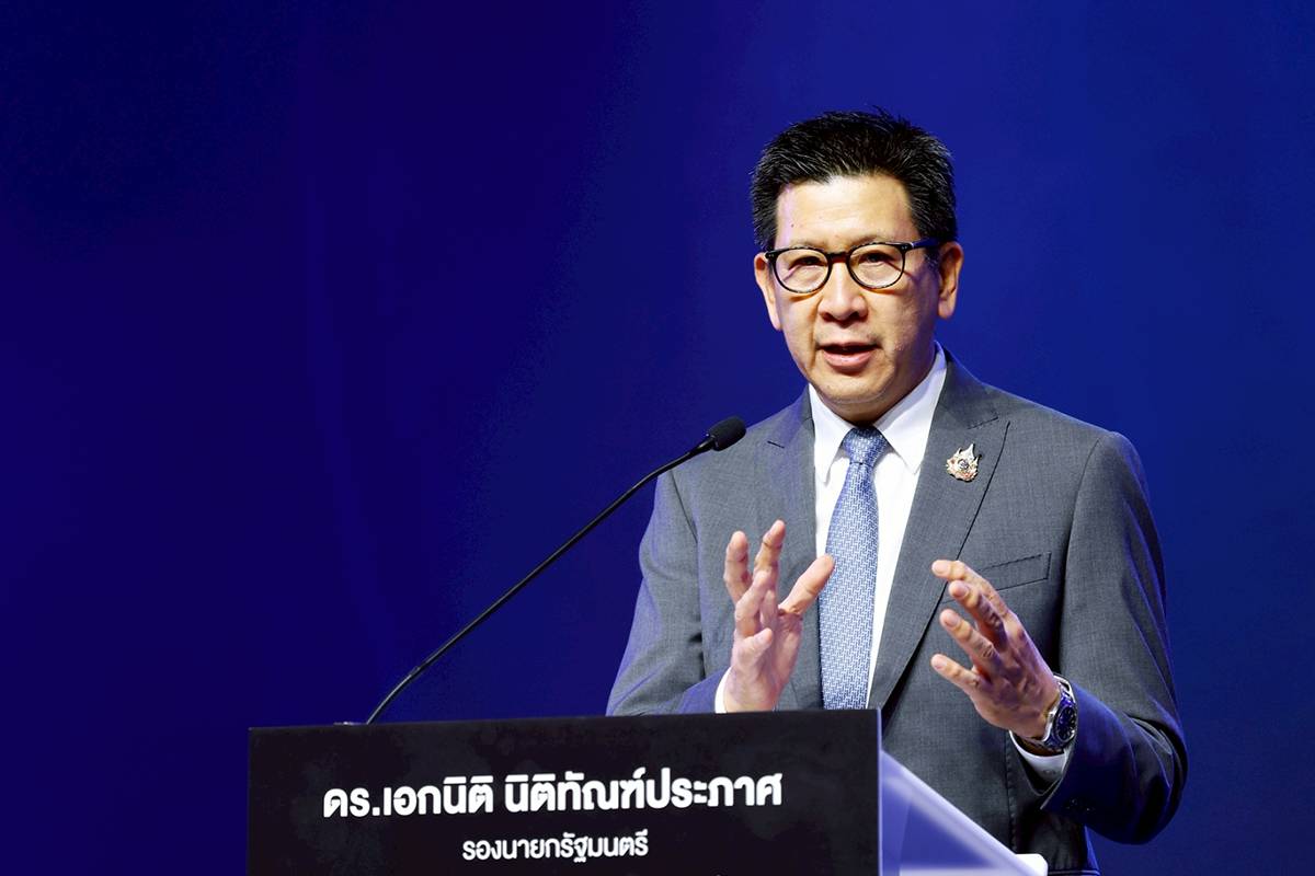 ‘เอกนิติ’ ชี้ ‘มูดี้ส์’ ปรับมุมมองเศรษฐกิจไทย แจงแผนวินัยการคลัง-เร่งลงทุน
