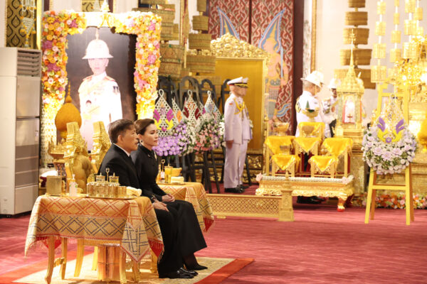 ในหลวง-พระราชินี ทรงบำเพ็ญพระราชกุศลพระพิธีธรรมสวดพระอภิธรรมพระศพ “เจ้าฟ้าพัชรกิติยาภา”