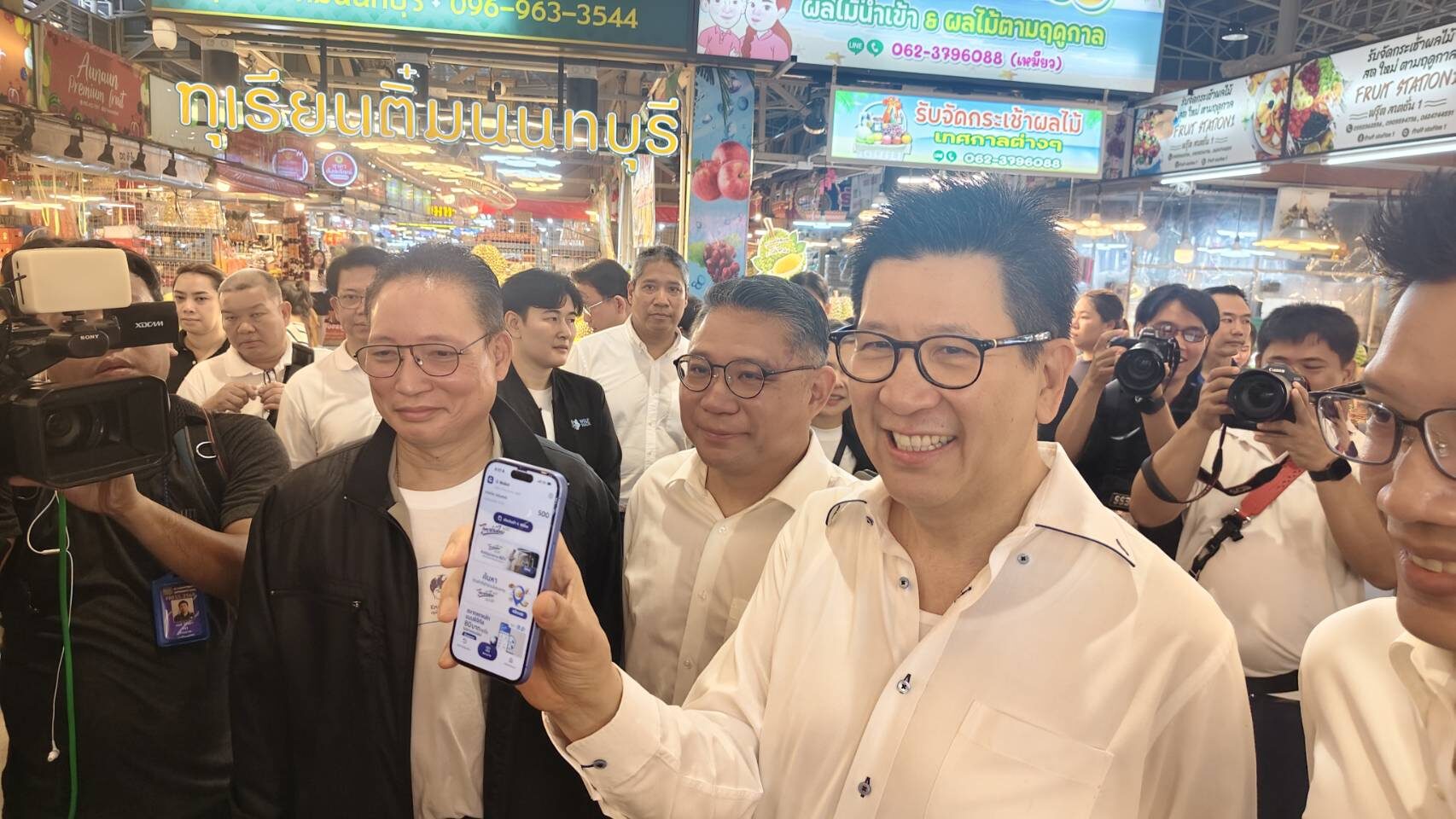 เอกนิติ ตามผล ‘ไทยช่วยไทยพลัส’ วันแรก คนแห่ใช้สิทธิ 8.9 แสน เงินสะพัด 170 ล้าน