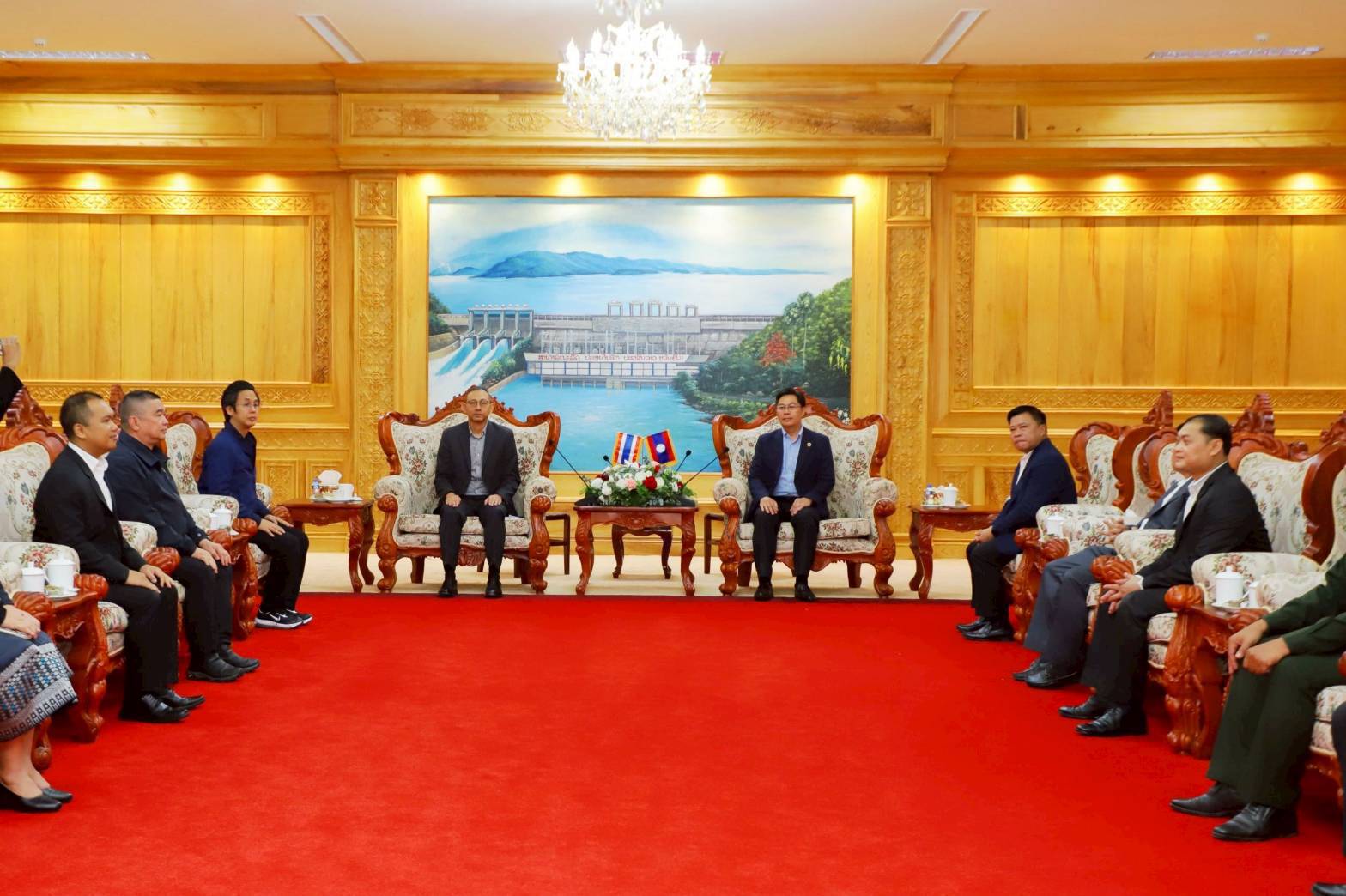 “สุชาติ” สั่งยกระดับรับมือ PM 2.5 ข้ามแดน ตั้งวอร์รูมหมอกควันไฟป่าที่เวียงจันทน์
