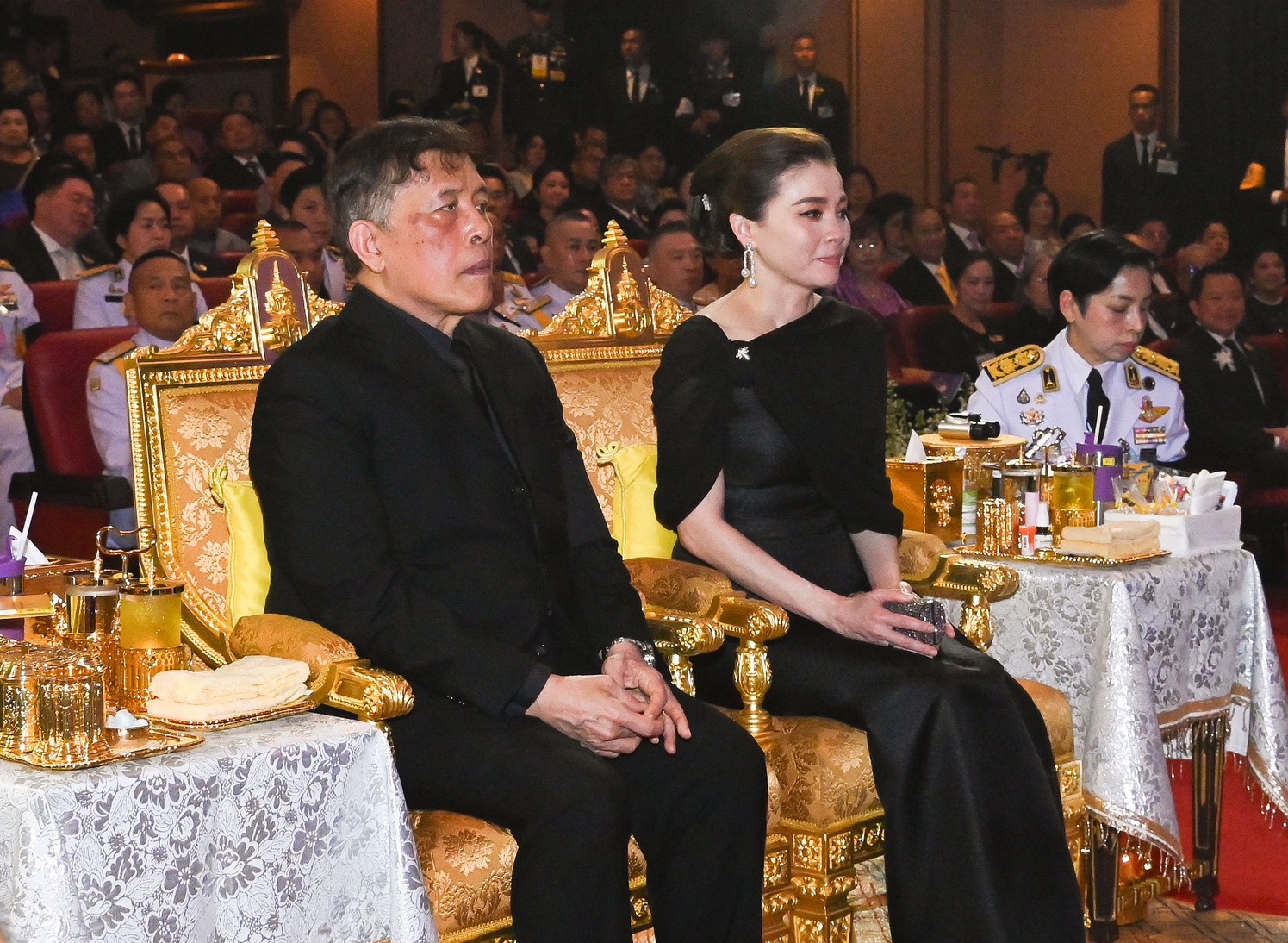 ในหลวง-พระราชินี ทอดพระเนตร การแสดงเฉลิมพระเกียรติฯ Edelweis