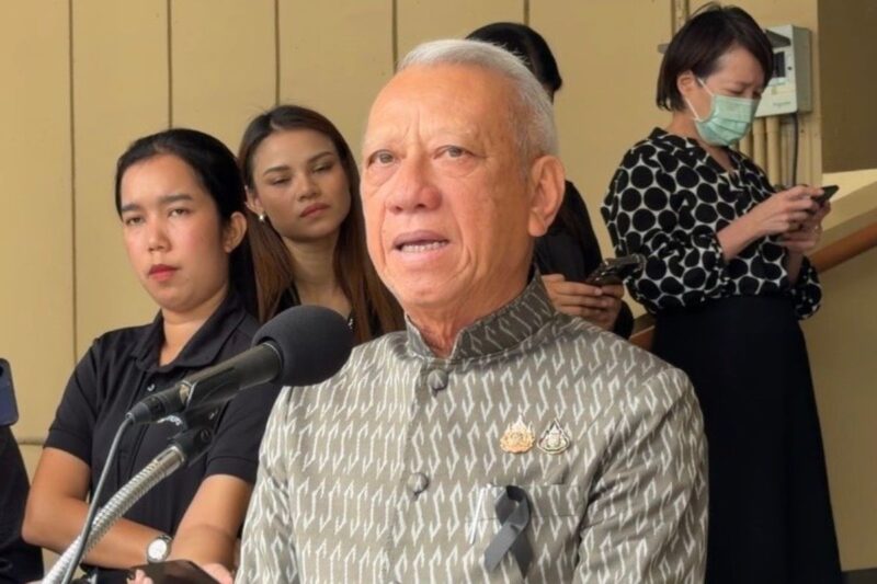 พิพัฒน์ รัชกิจประการ