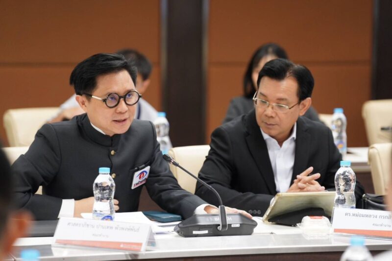 ‘ปานเทพ-รสนา’ พักร่วมวงถกพลังงาน กดดัน ‘เอกนัฏ’ รื้อโครงสร้างน้ำมันใน 7 วัน หลัง ปชช.แบกภาระวันละ 800 ล้าน