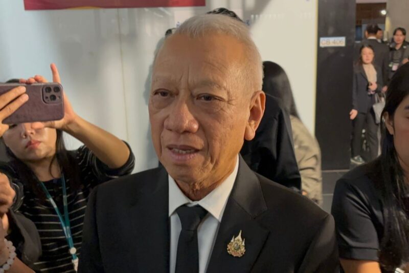 พิพัฒน์ รัชกิจประการ