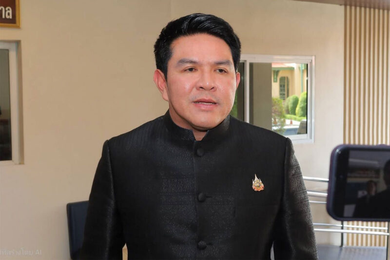 สุรศักดิ์ พันธ์เจริญวรกุล