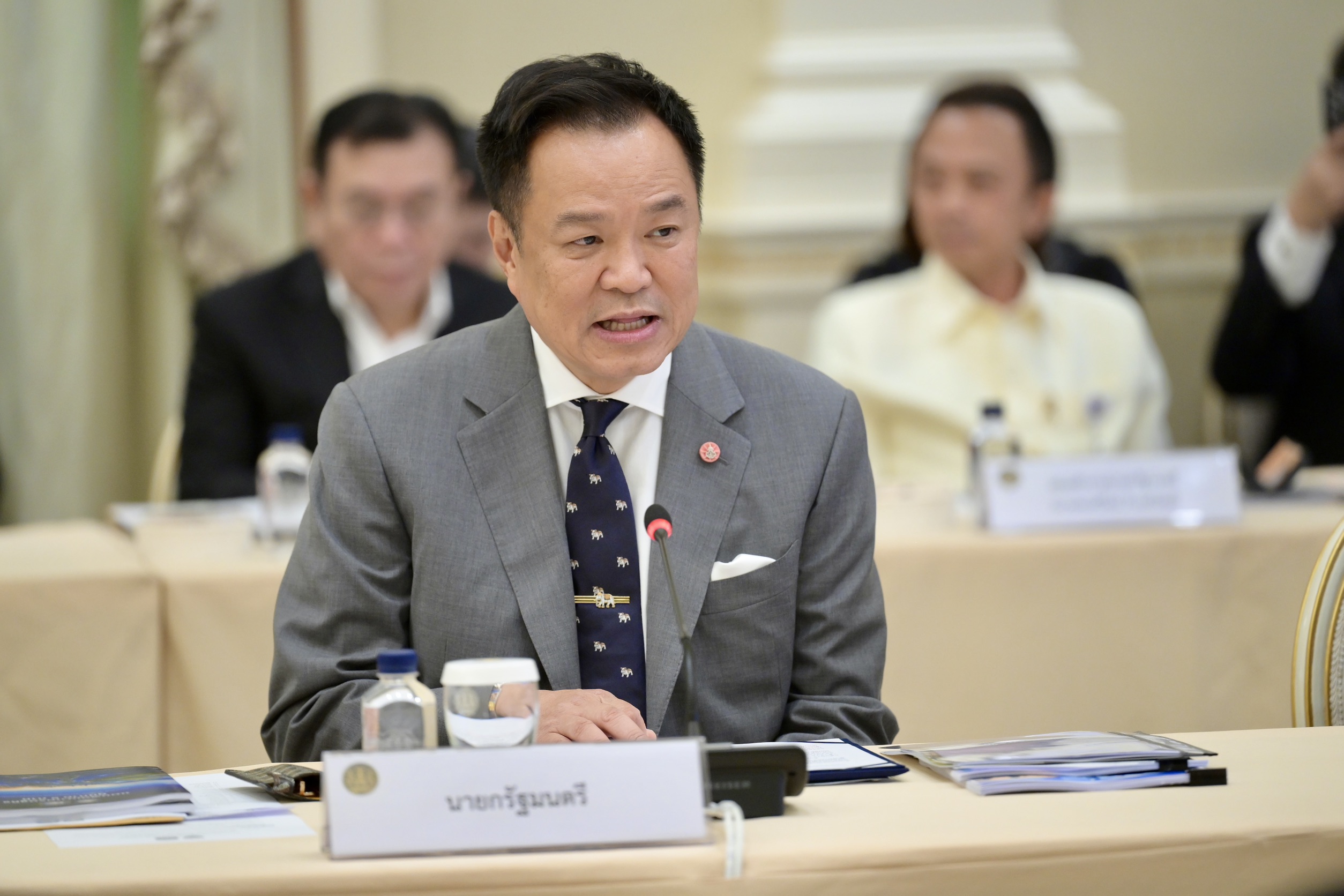 อนุทิน รับ 6 ข้อเสนอหอการค้าไทย จี้ตั้ง กรอ. ยกระด