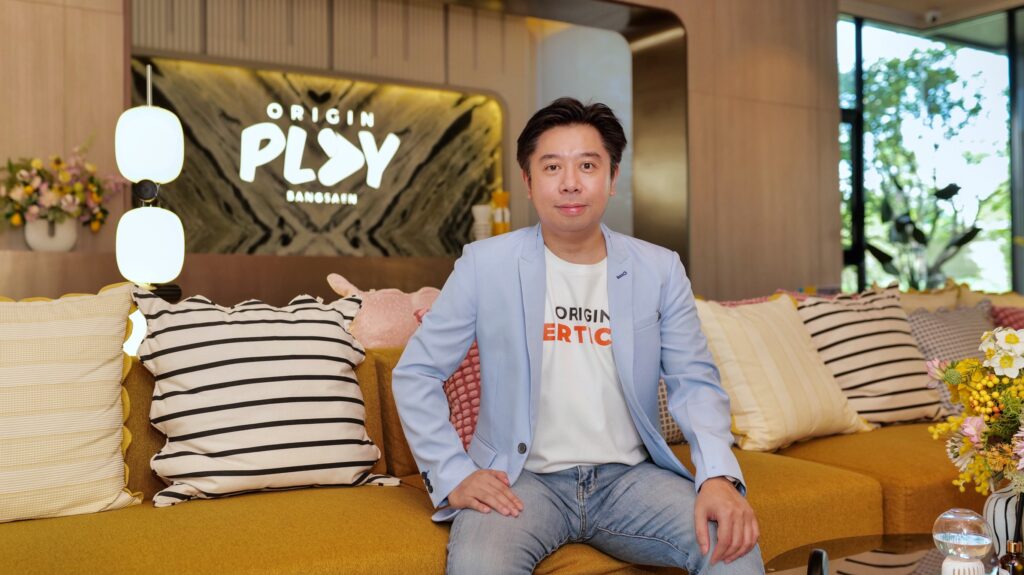 อภิสิทธิ์ สุนทรชูเกียรติ