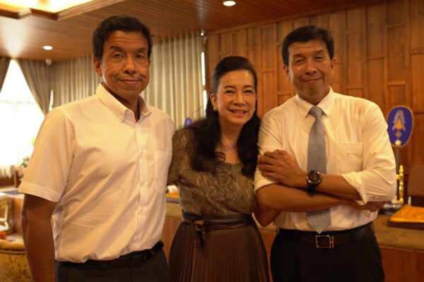 ความรักของ 3 พี่น้องตระกูล “สิทธิพันธุ์” พ่อแม่-พี่สาวบ่มเพาะสิ่งดีงาม