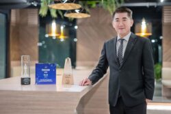 ‘ประสิทธิ์ บุญดวงประเสริฐ’ นำซีพีเอฟเติบโตด้วยนวัตกรรม ความยั่งยืน และธรรมาภิบาล คว้า 3 รางวัล CEO ระดับประเทศและเอเชีย