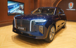 HONGQI E-HS9 SUV EV ขับเฟิร์ม ทรงดี