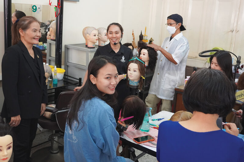 โรงเรียนฝึกอาชีพ กทม.