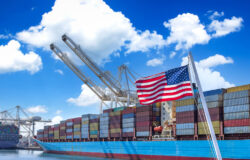 ดร.อัทธ์ เตือนไทยเสี่ยงโดนภาษีควบ 25% ซ้ำรอย GDP ต่ำ 2% สินค้าจีนทะลักพ่นพิษยาว