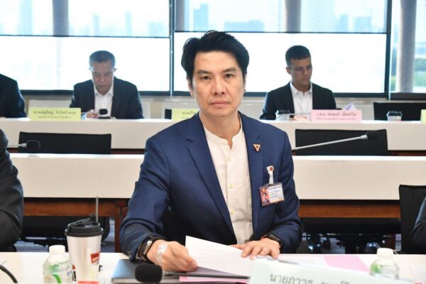 ภาวุธ มั่นใจไม่ผิด ‘คดี Forex’ – การเมืองอย่าแทรกแซง