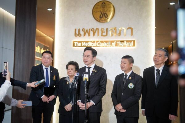 อ.เชน สวนกลับกระแสค้านเพิ่มแพทย์ เมืองหลวงหมอล้น รพ.ชนบท คนไข้รอนานนับเดือน ยัน ไม่มีนโยบายสั่งเปิดคณะแพทย์ใหม่
