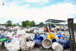 กรอ. สั่งปิด 2 โรงงานจัดการของเสียสระบุรี พบขยายกิจการผิดกฎหมาย-ปัญหาระบบจัดการน้ำชะ