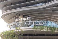 จาก “กาแฟปั๊ม Café Amazon” สู่แลนด์มาร์ก 300 ล้าน