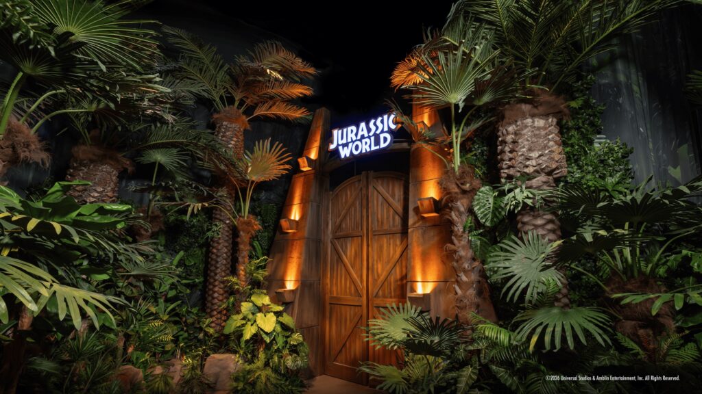 JURASSIC WORLD