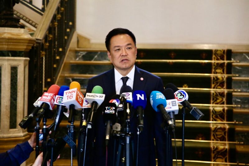 อนุทิน เคลียร์ 2 น. ไร้ปัญหา บอกอดีตยังจะเปลี่ยนชื่อ ”เนทิน-อนุวิน“