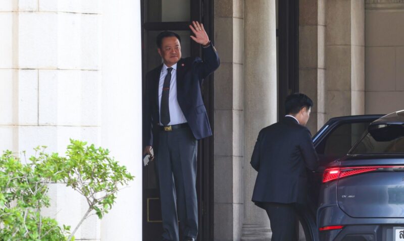 นายกฯ เยือนมาเลเซีย ลงนามข้อตกลงแก้ปัญหาแบน 'กุ้งไทย'