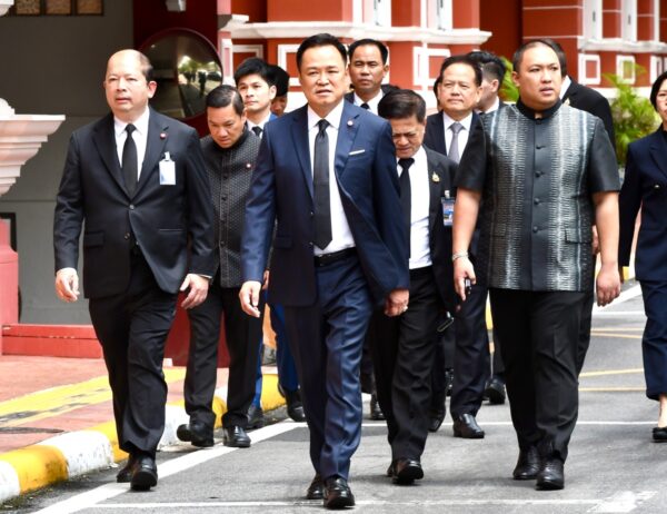 นายกฯ ย้ำยังไม่ปรับ ครม. จี้ รมต.เร่งทำผลงาน ยังไร้แผนดึงพรรคใหม่ร่วมรัฐบาล
