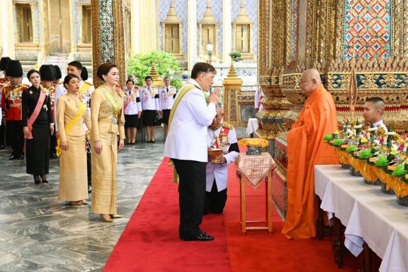 ในหลวง-พระราชินี เสด็จฯ พระราชพิธี เฉลิมพระชนมพรรษา