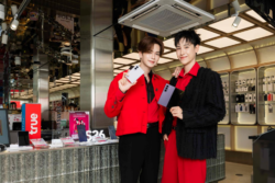 ทรู ดีแทค 5G ชวนใจละลายไปกับ “จูเนียร์ – มาร์ค” และข้อเสนอที่ดีที่สุด!