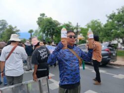 ม็อบลุ่มน้ำกก ยื่นกงสุลจีนจ.เชียงใหม่ หยุดจีนสีเทาปล่อยโลหะหนักกระทบนับล้าน